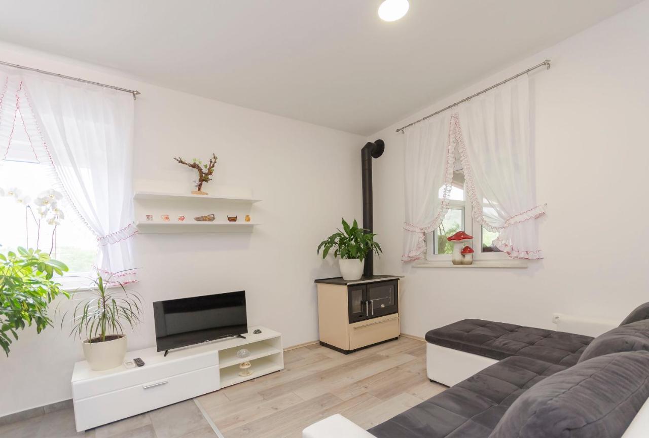 Apartment Luka Rupe Exteriör bild
